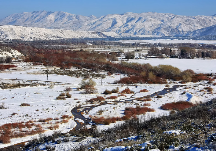 Snowfall at Summit Valley, south of Hesperia, California. Photo courtesy of: Flickr.com
