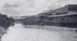 A shot of the Muslim suburb Bafang in China near the Hezhou Wall. Photo courtesy of: Wikimedia Commons
