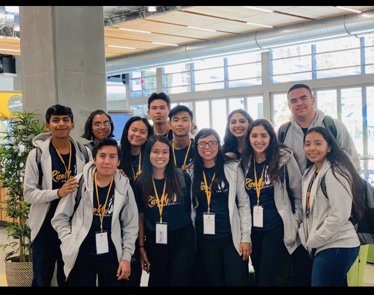 Daniela Salazar (third on the first row) on a trip with other Simon Scholar students.