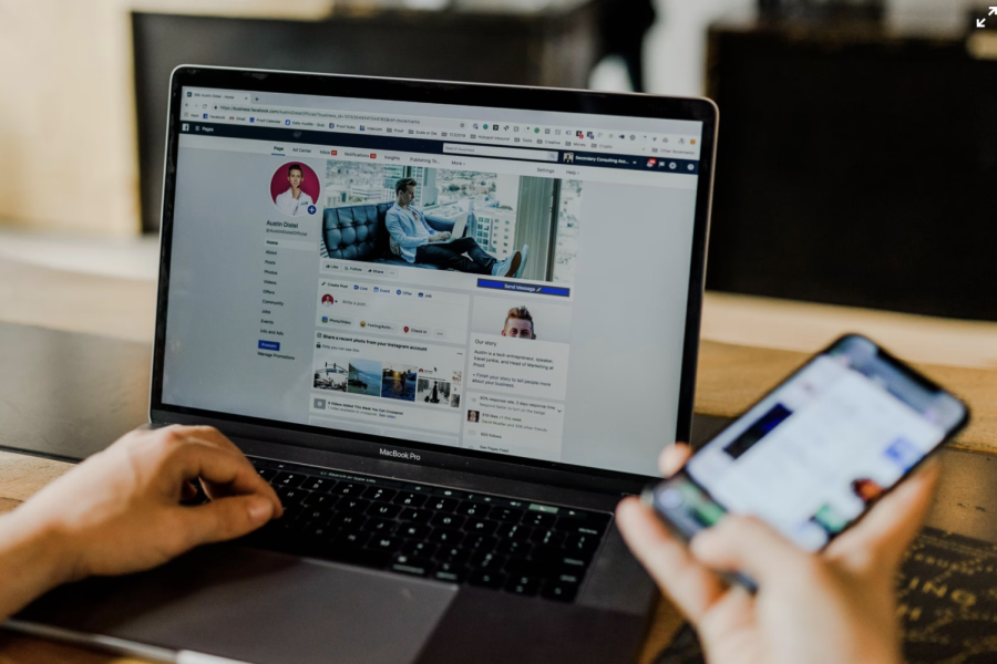 Facebook app goes underfire after whistleblower complaint reveals the issues going on behind the scene. (Image Courtesy of Austin Distel via Unsplash) 