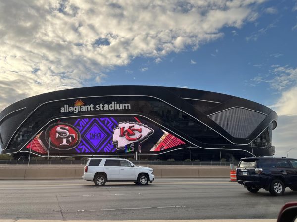 The Kansas City Chiefs squared off with the San Francisco 49s at the Allegiant Stadium in Las Vegas on Febraury 11, 2024. In the end, the Chiefs defeated the 49ers 22-25. (Image Courtesy of Amin Eshaiker, CC BY-SA 4.0, via Wikimedia Commons)