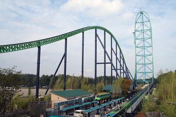 Kingada Ka standing tall and strong before it's unfortunate closure. Kingda Ka is now officially closing and it's world's tallest record is being given to Top Thrill 2.